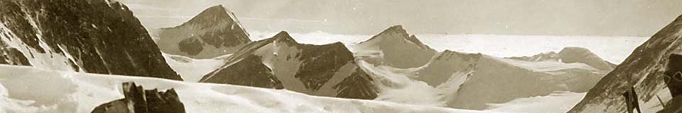 banner: Everest N Col