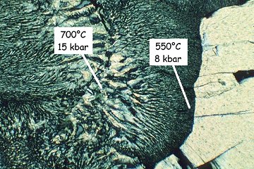 Symplectite after omphacite