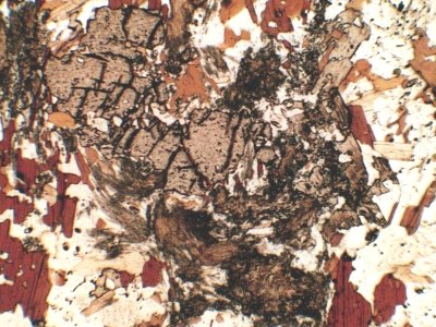 DWN-840 garnet and sillimanite textures