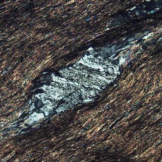 Chamba Syncline: fabric development Prograde fabric development in metasediments of the Chamba syncline in the NW Himalaya: a neat example of the changes...